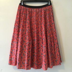 CLOSET CLEAR OUT Feather print pink pleated skirt